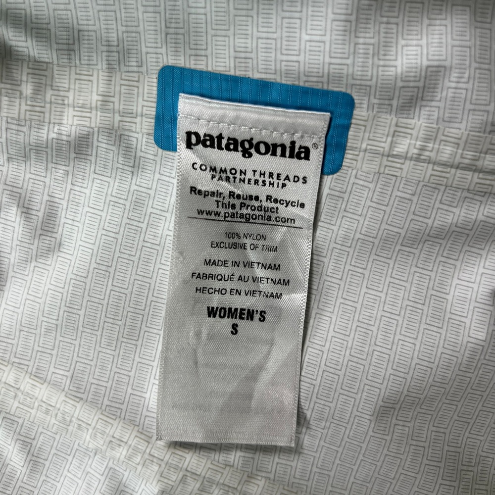 Patagonia Torrentshell Rain Jacket Womens S Blue Full Zip Hooded H2No Waterproof - Picture 7 of 13